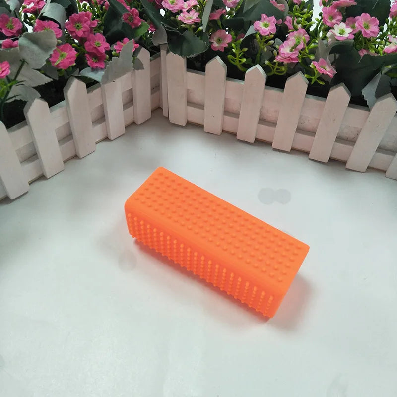 Silicone Hollow Rubber Dog Hair Brush Remover Cars Furniture Carpet Clothes Cleaner Brush for Dogs Pet Supplies Dog Hair Remover