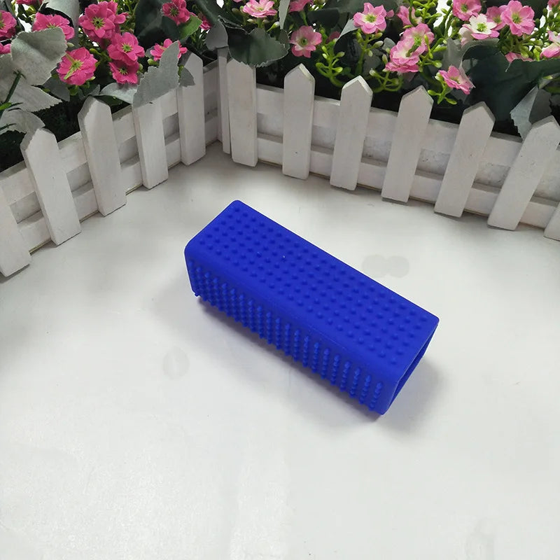 Silicone Hollow Rubber Dog Hair Brush Remover Cars Furniture Carpet Clothes Cleaner Brush for Dogs Pet Supplies Dog Hair Remover