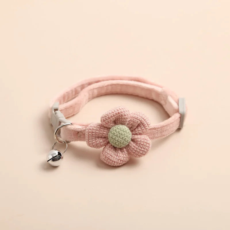 Lovely Cat Collar Adjustable Cartoon Style Soft Plush Flower Collar with Bell Kitten Necklace Small Dog Pet Supplies